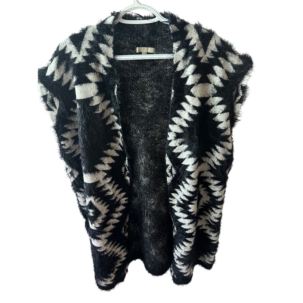 Joan Vass Studio Womens Medium Black White Geometric Fuzzy Eyelash Knit Vest